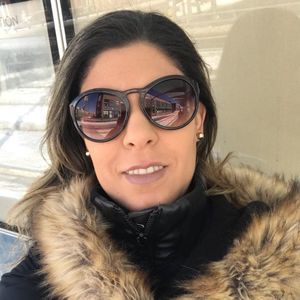 Meet your Posher, Lídia